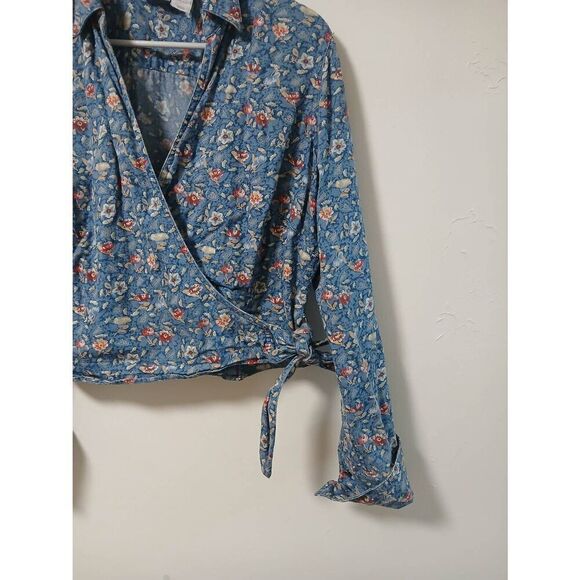 Vintage 90's Liz Claiborne womens xl ditsy Floral wrap tie blue red denim top - Picture 2 of 5